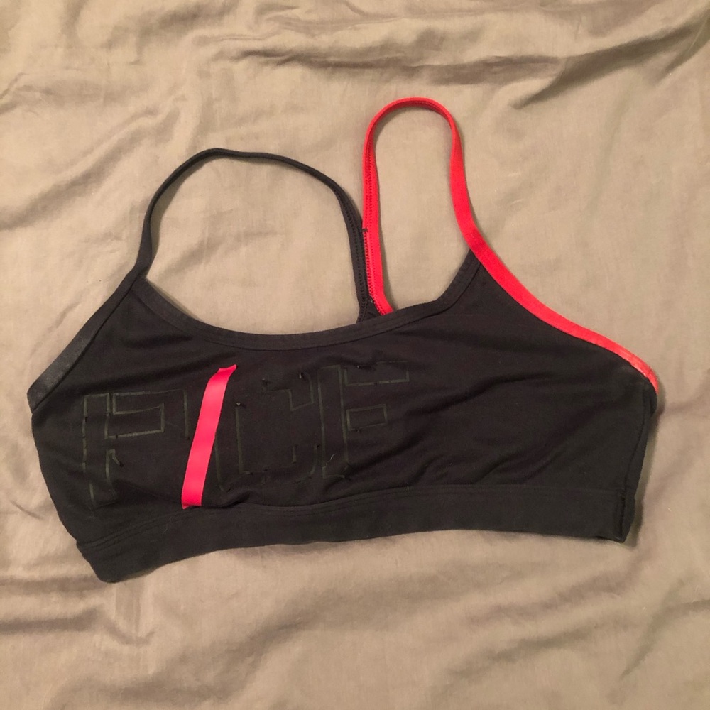 Sports bra